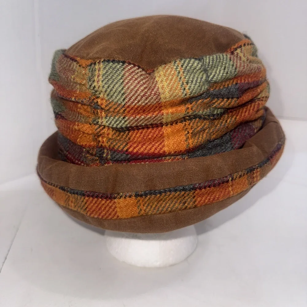 Vintage Moncrieff Specialist Silks Slouch Hat Brown Plaid Tweed Ireland